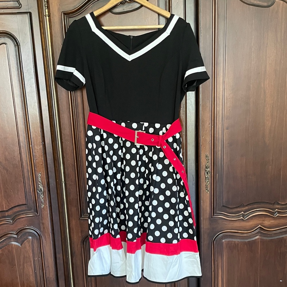 Black and White Polka Dot Dress with Red Accents size 2X